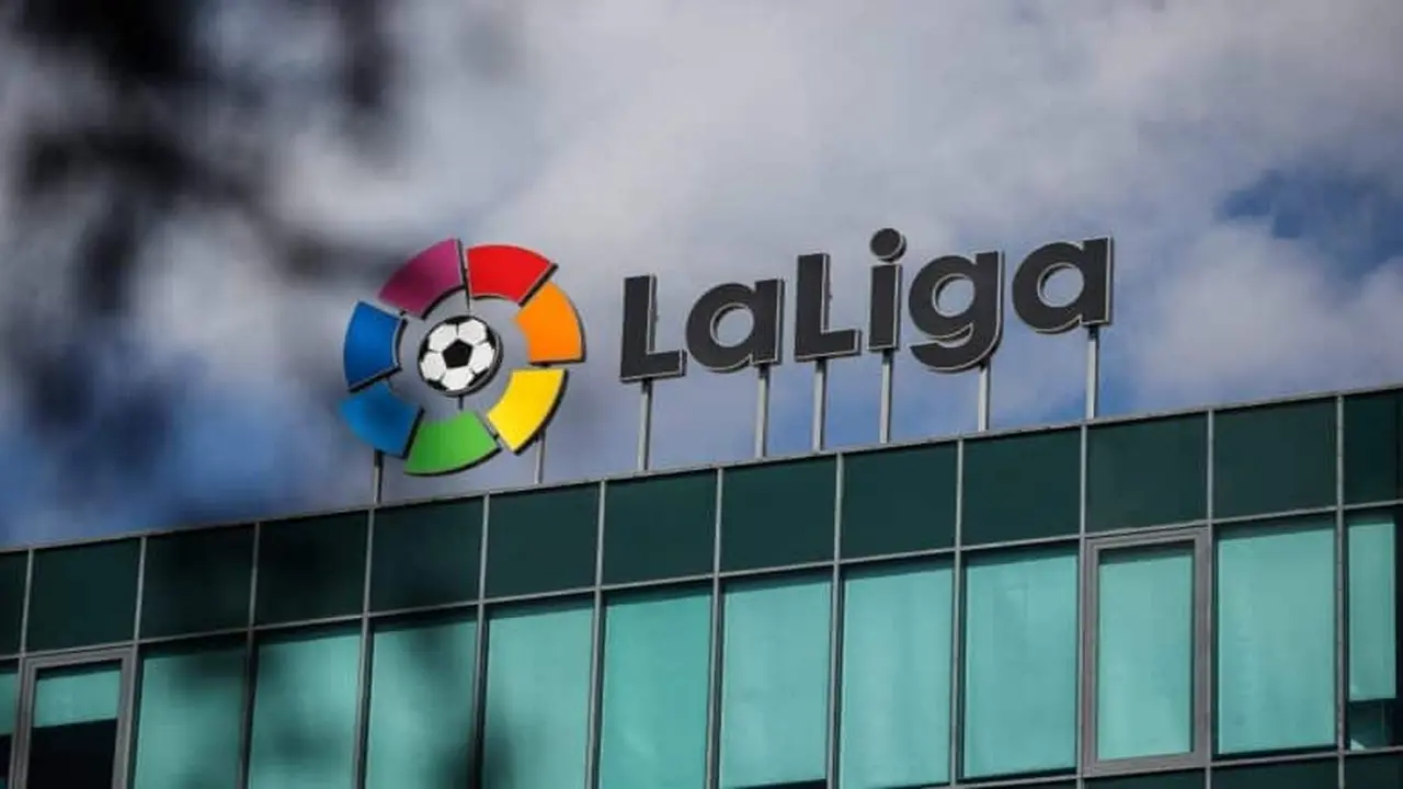 برشلونة يواجه سلتا فيجو في اختبار حاسم لتعزيز صدارته بالدوري الإسباني